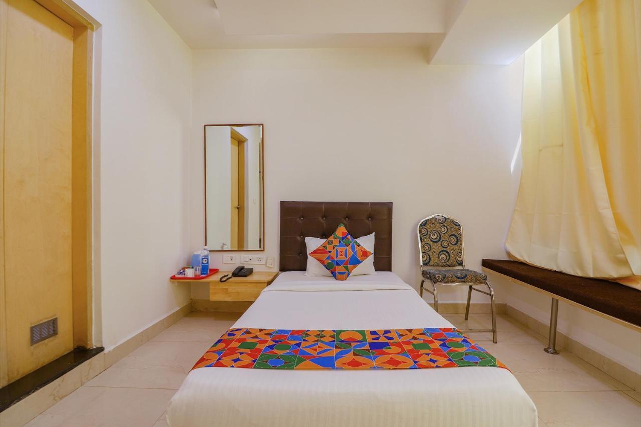 Fabhotel Aamantran & Banquet Halls - Nr Rtc X Roads Metro Station Hyderabad Ngoại thất bức ảnh