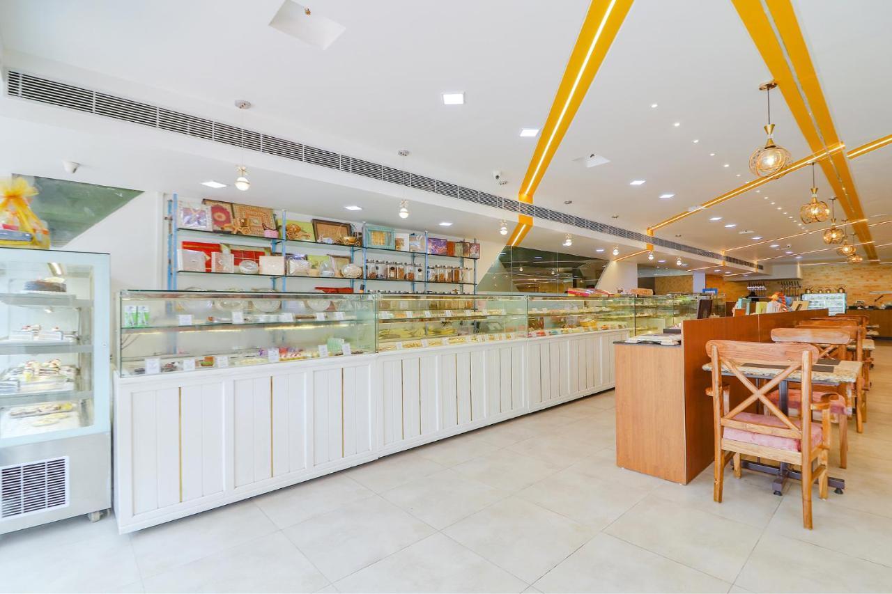 Fabhotel Aamantran & Banquet Halls - Nr Rtc X Roads Metro Station Hyderabad Ngoại thất bức ảnh