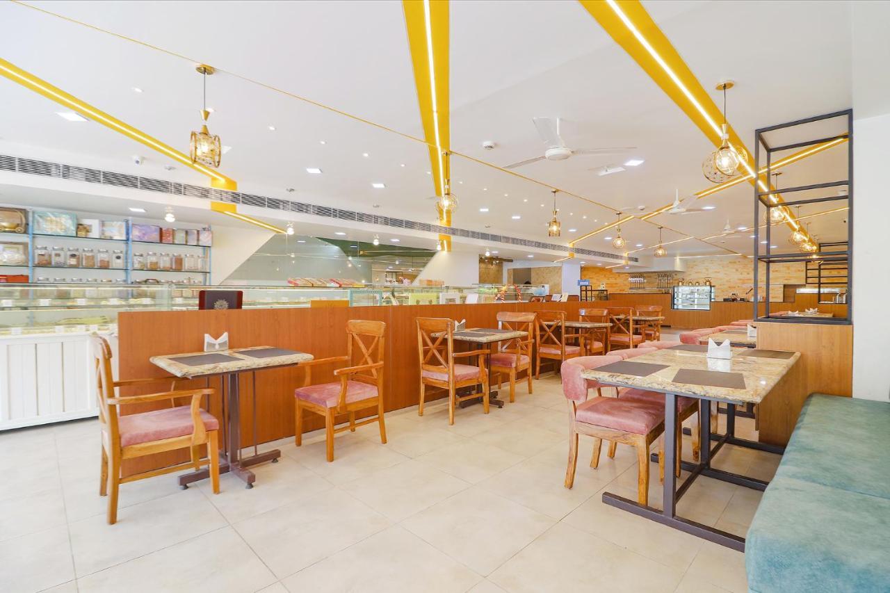 Fabhotel Aamantran & Banquet Halls - Nr Rtc X Roads Metro Station Hyderabad Ngoại thất bức ảnh