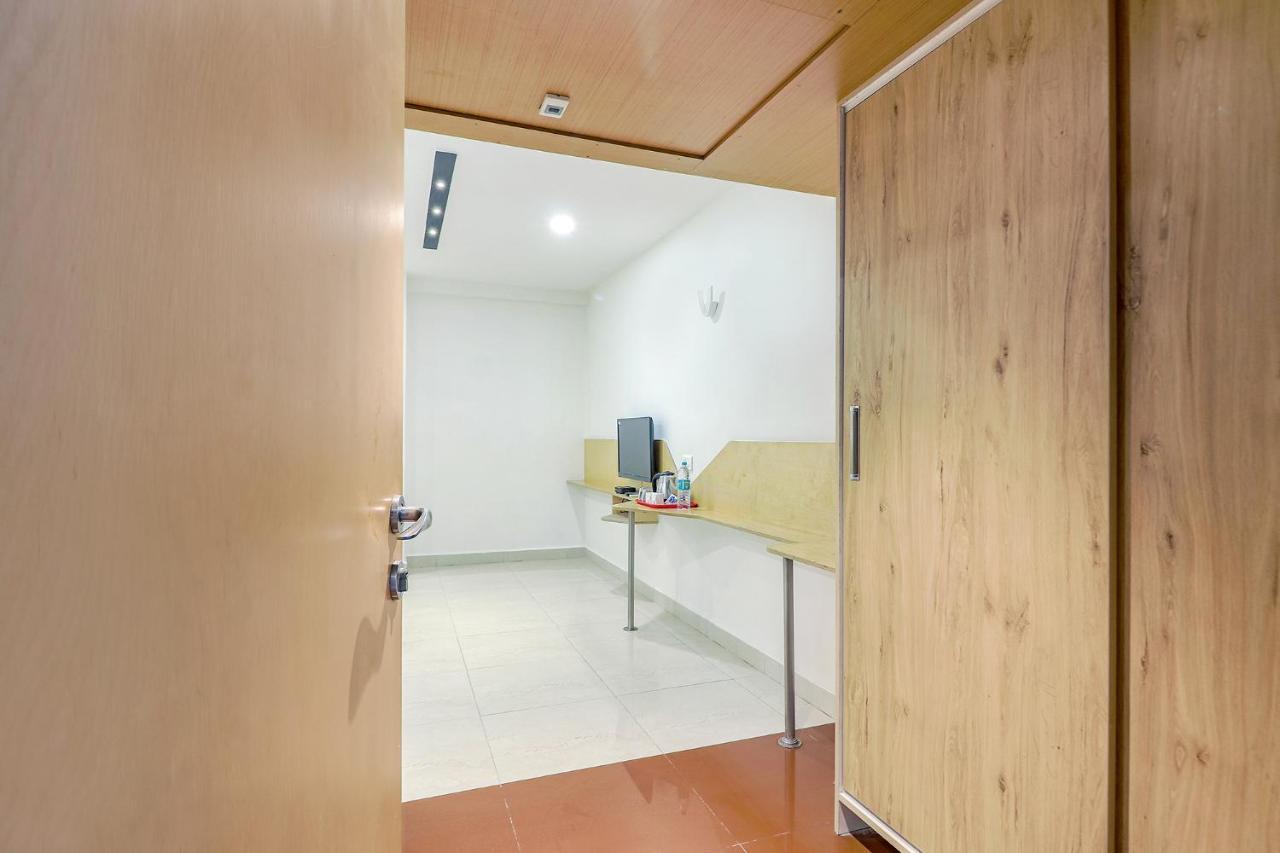 Fabhotel Aamantran & Banquet Halls - Nr Rtc X Roads Metro Station Hyderabad Ngoại thất bức ảnh
